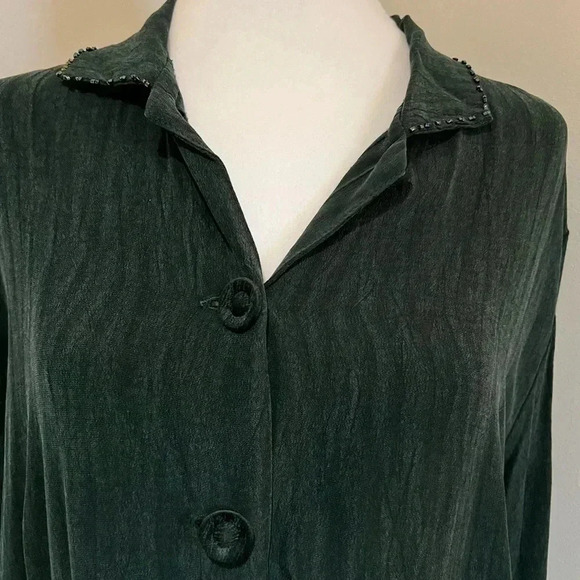 Tiar Bellomo Vintage Forest Green Blouse – Timeless Elegance - Picture 2 of 10